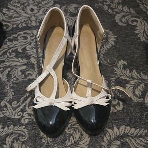 Vero Cuoio Black and Cream Heels